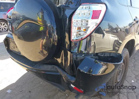 2011 Toyota Rav4 z USA, uszkodzony, nr VIN 2T3ZF4DV1BW071757